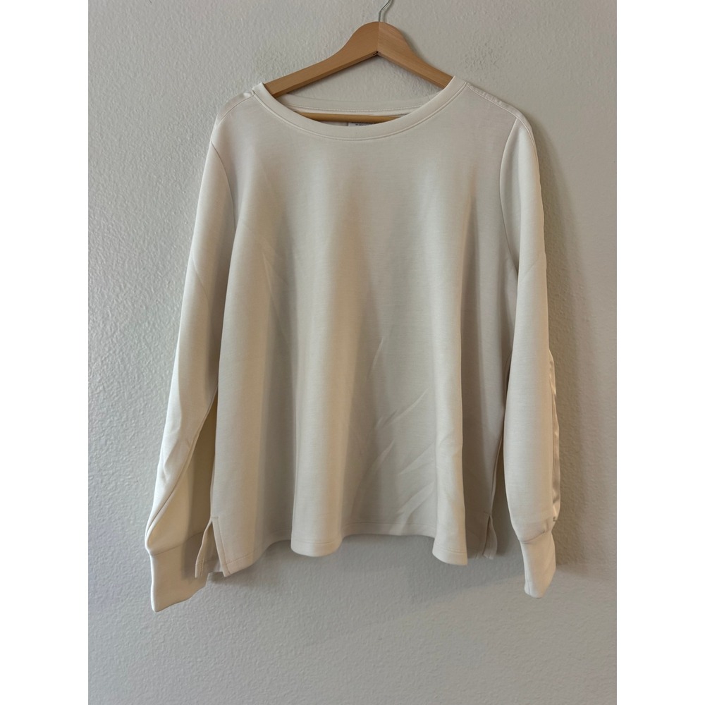 Chico's Weekends Scuba Satin Trim Top Size 2 L Modern Ecru Long Sleeve NWT 0612